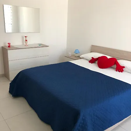 Petali Rosa- Dimora Orizzonte Vista Mare 3*