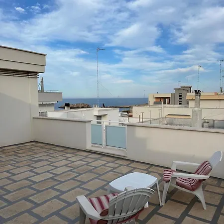 Petali Rosa- Dimora Orizzonte Vista Mare بيت ضيافة